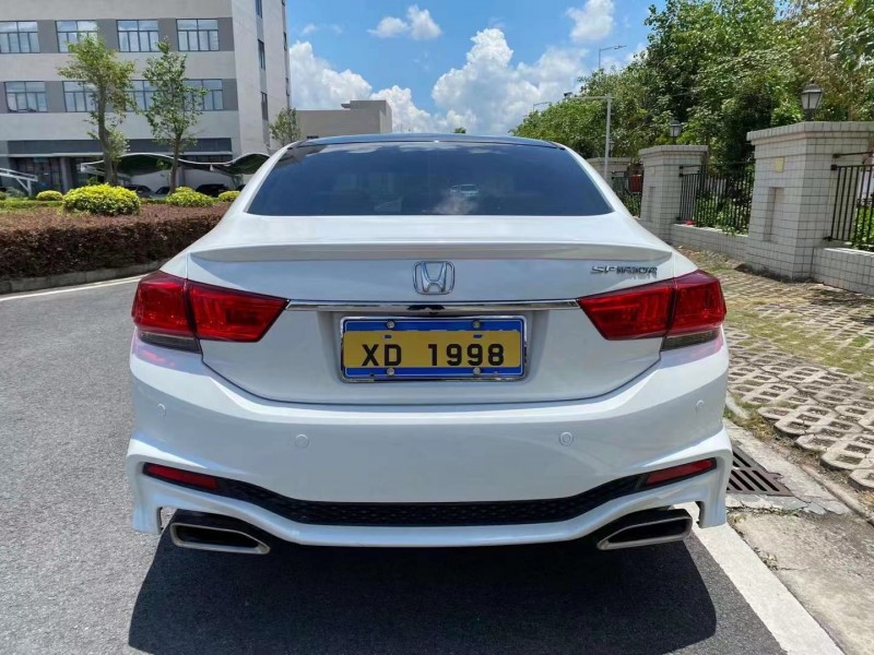 中山16年本田思铂睿6