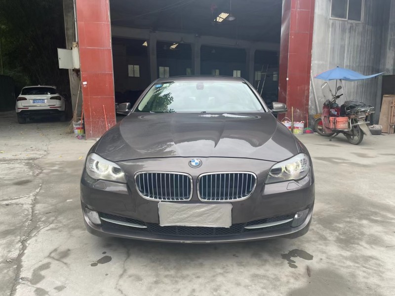 成都12年宝马5系9