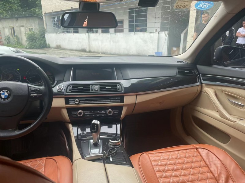 成都12年宝马5系4