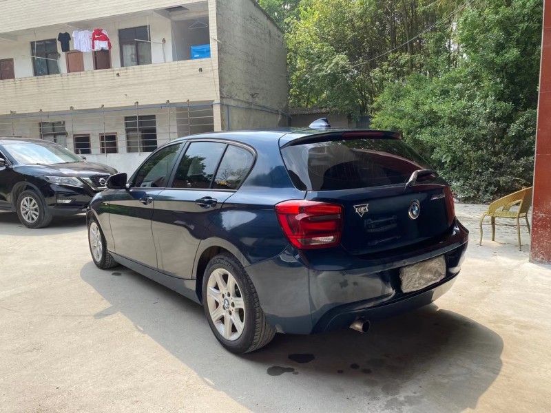 成都12年宝马1系3