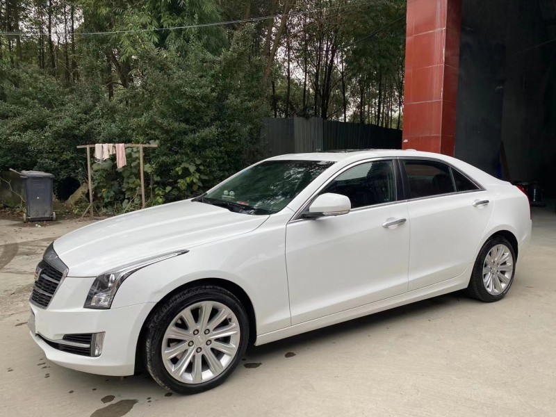 成都16年凯迪拉克ATS8