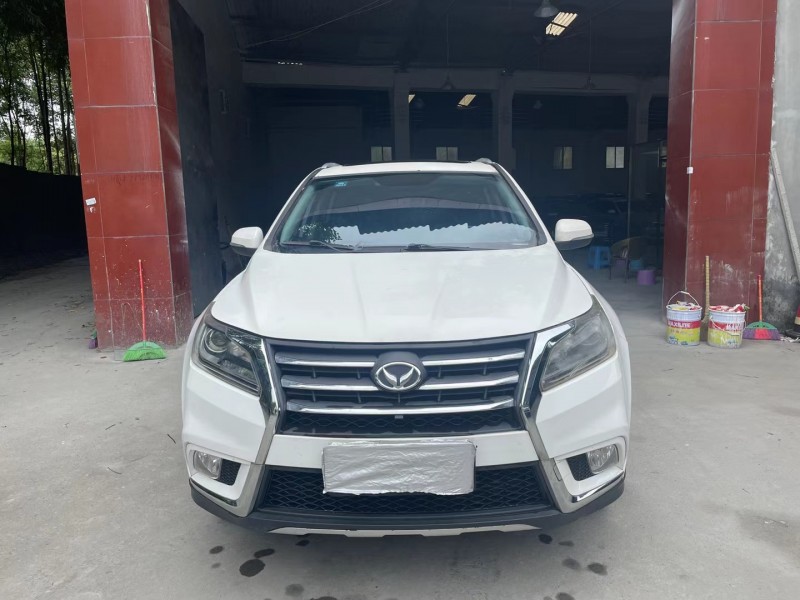 成都16年北汽幻速S69