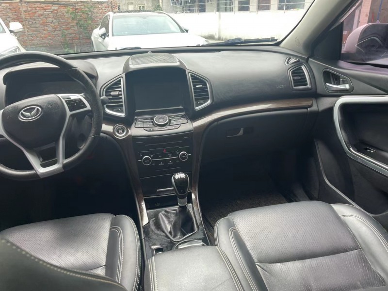 成都16年北汽幻速S66