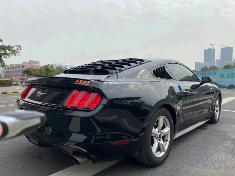 广州15年福特野马2