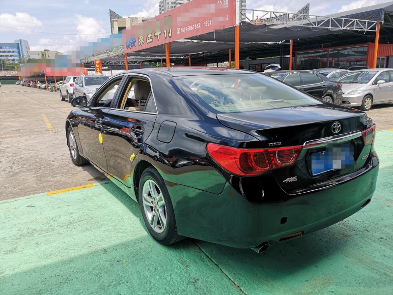 佛山12年丰田锐志5