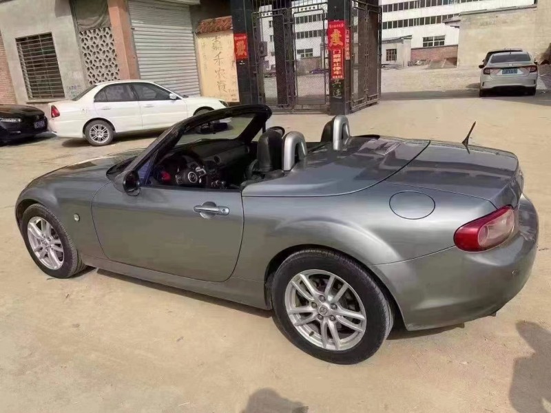 保定10年馬自達MX-54