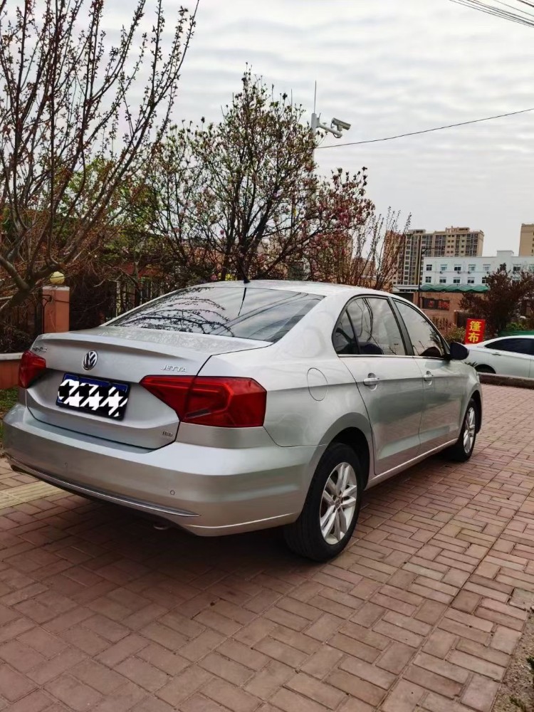 青岛17年大众捷达3