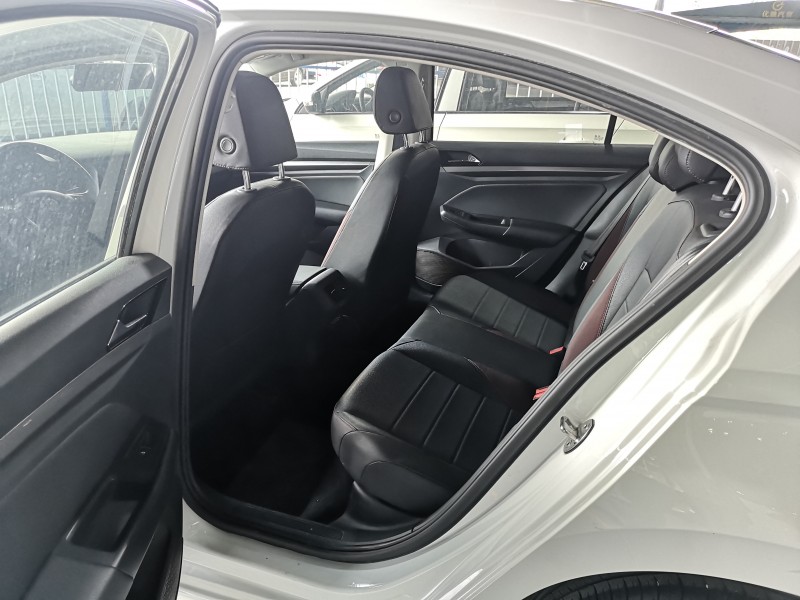 佛山19年大众宝来1