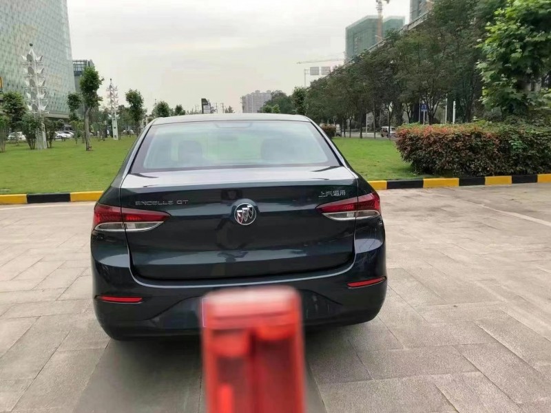 武汉20年别克英朗5