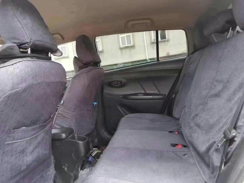 南寧16年豐田YARiS L 致炫5
