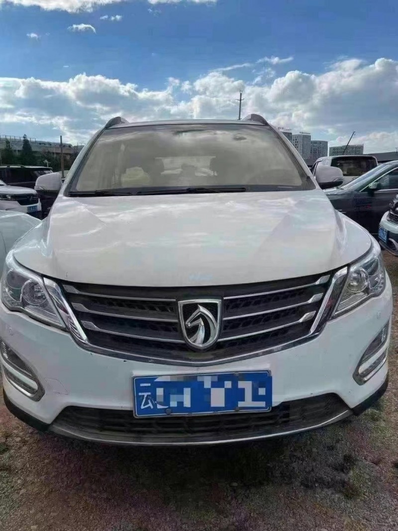 南寧17年寶駿5602