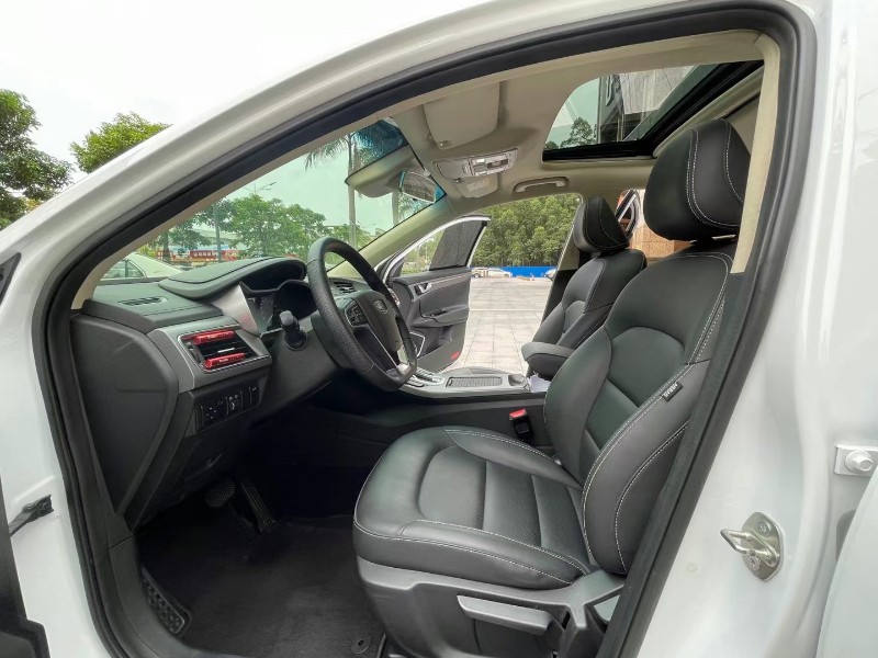 佛山19年吉利帝豪GL3