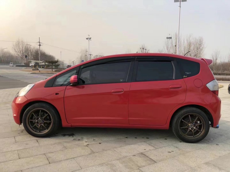 枣庄11年本田飞度3