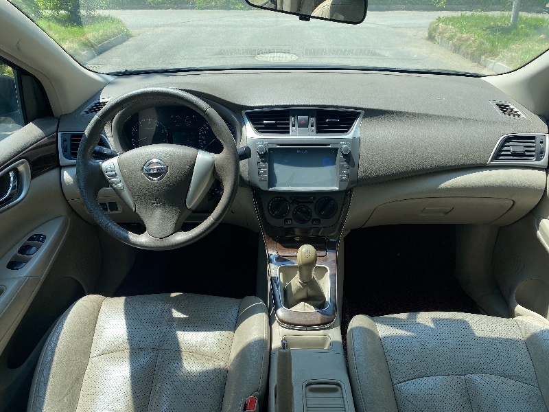 泰州13年日产轩逸2