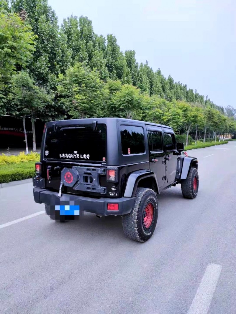 聊城17年Jeep牧馬人6