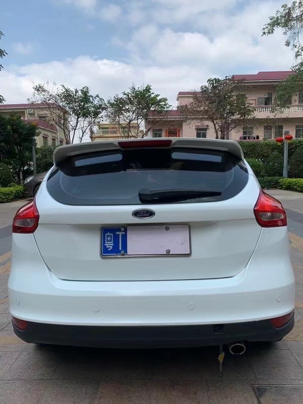 中山16年福特福克斯2