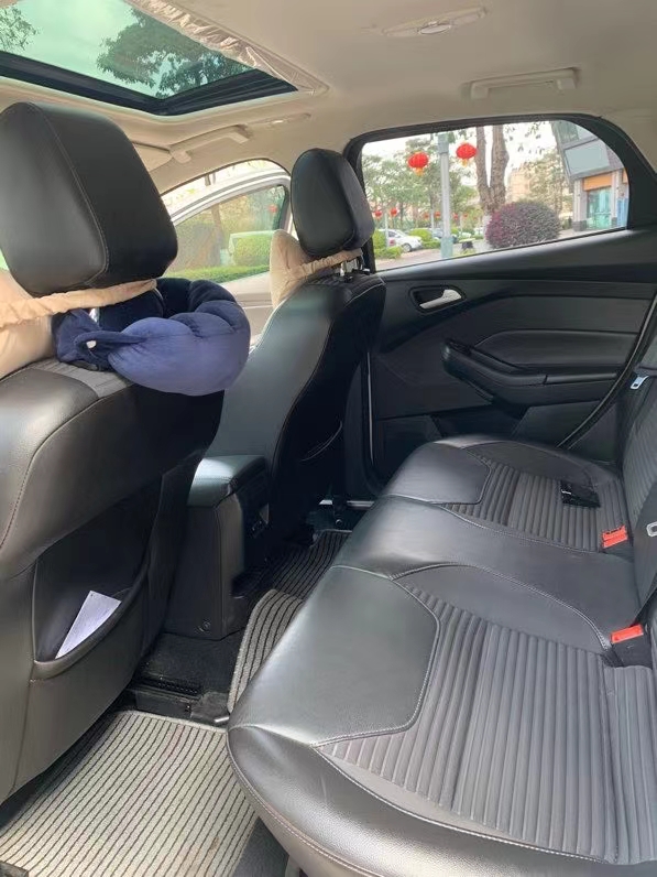 中山16年福特福克斯9