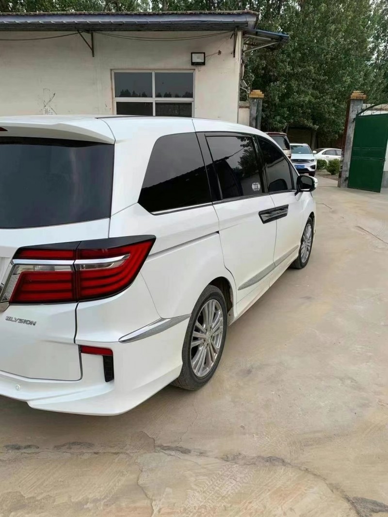 潍坊18年本田艾力绅3