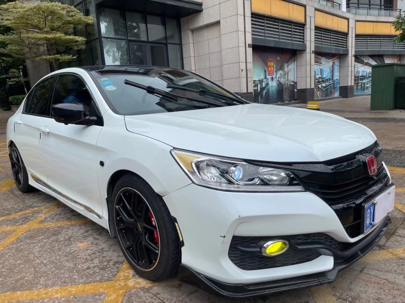 中山17年本田雅阁4