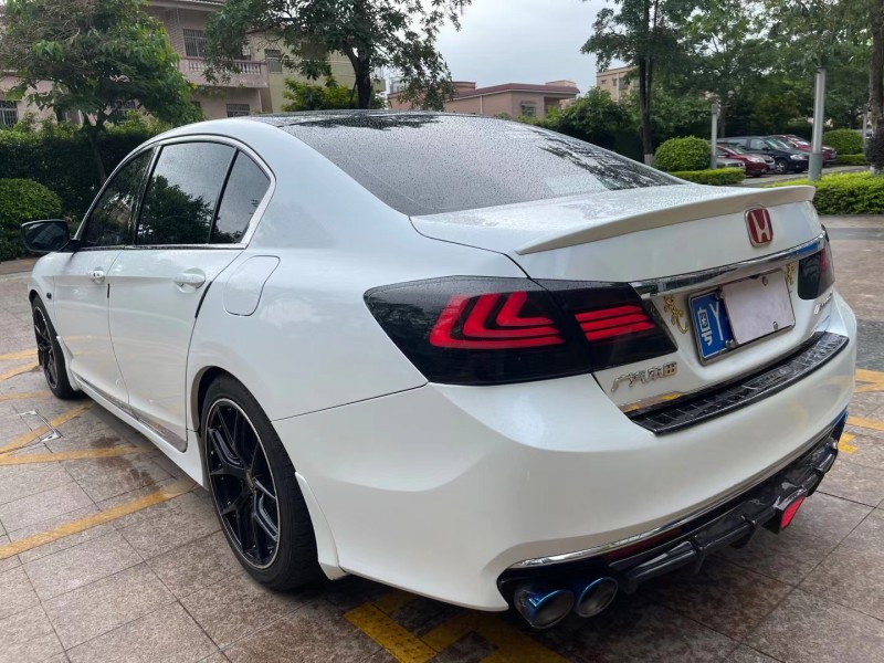 中山17年本田雅阁5