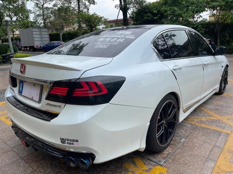 中山17年本田雅阁6