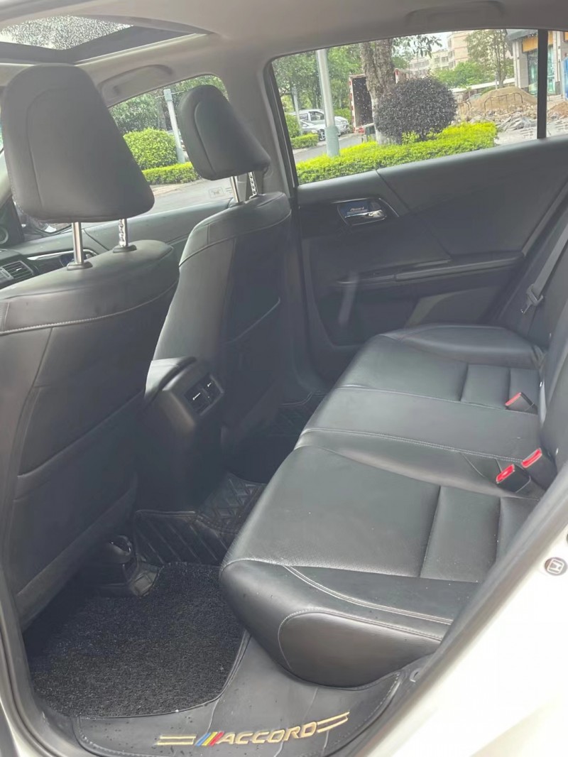 中山17年本田雅阁9