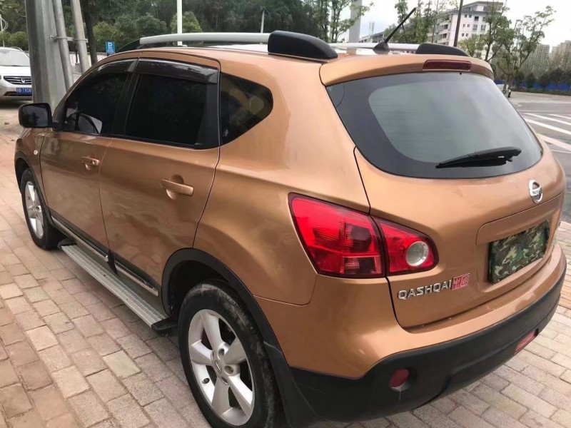 吉安11年日產逍客8