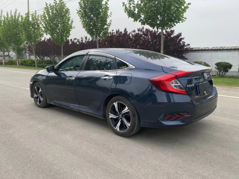 徐州17年本田思域1