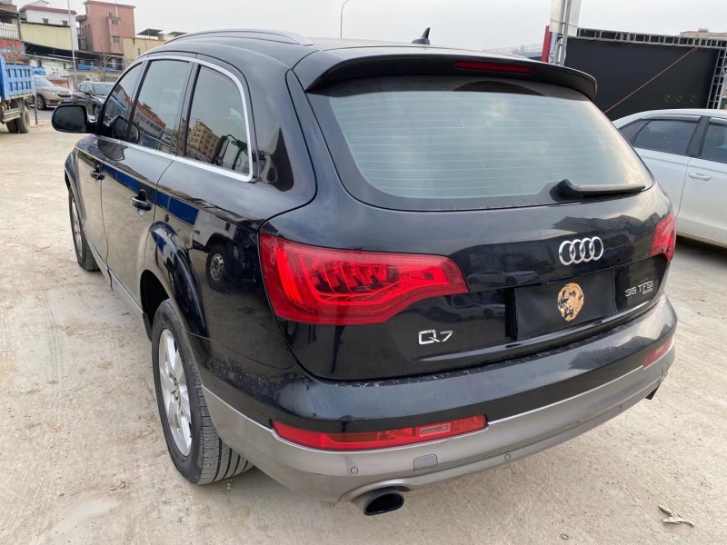 广州13年奥迪Q79