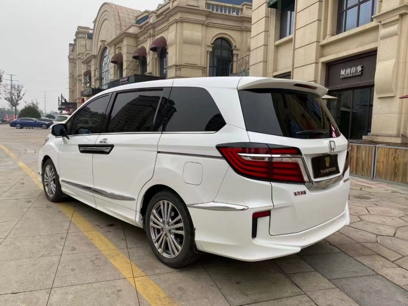 济南17年本田艾力绅2