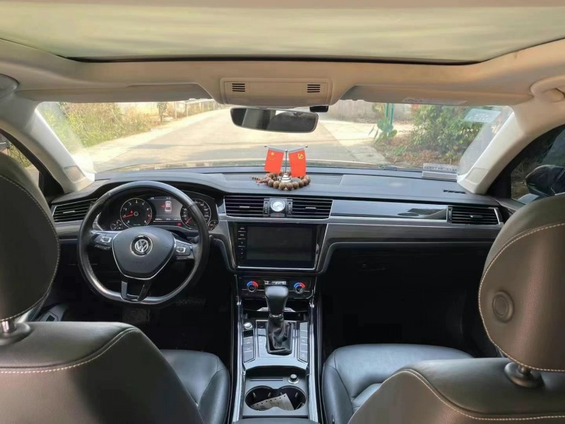 益阳19年大众辉昂5