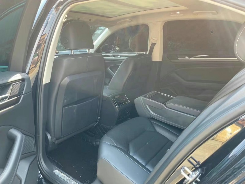 益阳19年大众辉昂4