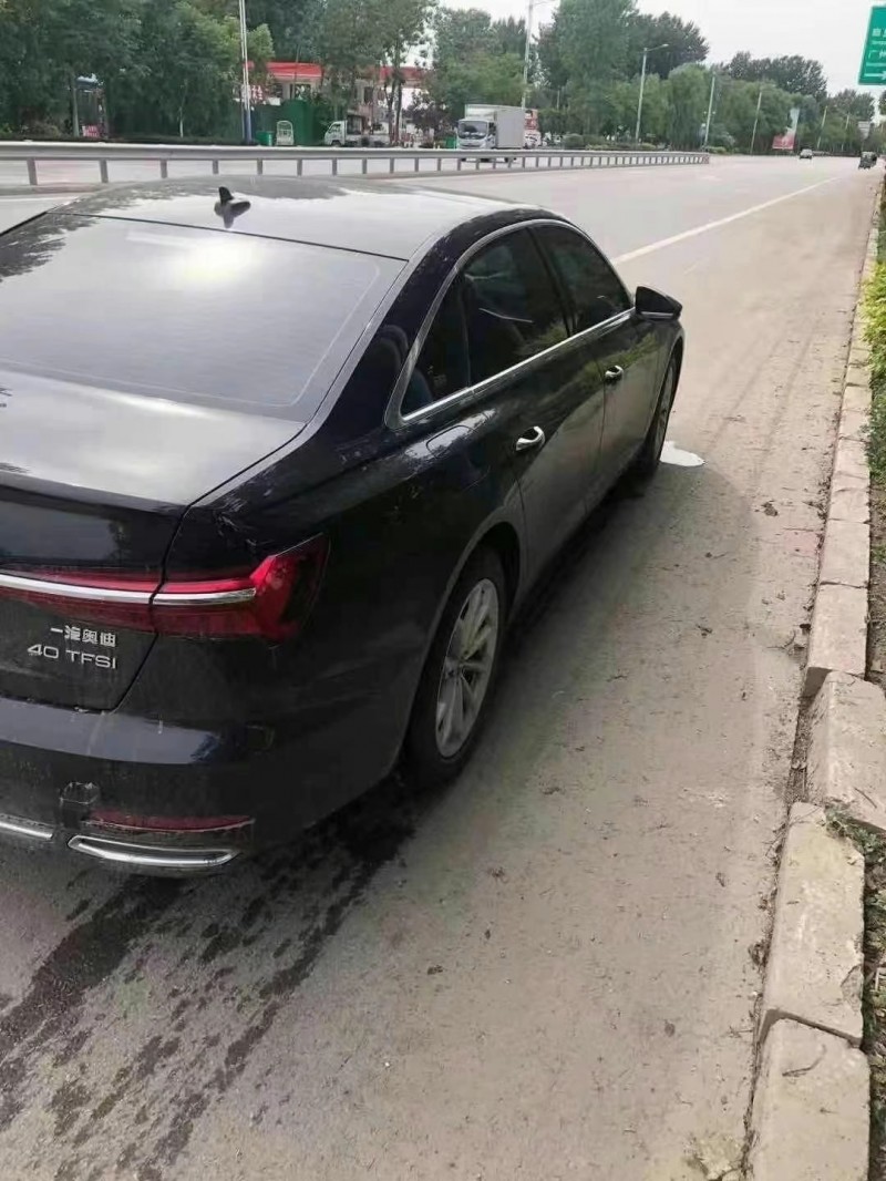 济宁21年奥迪A6L5