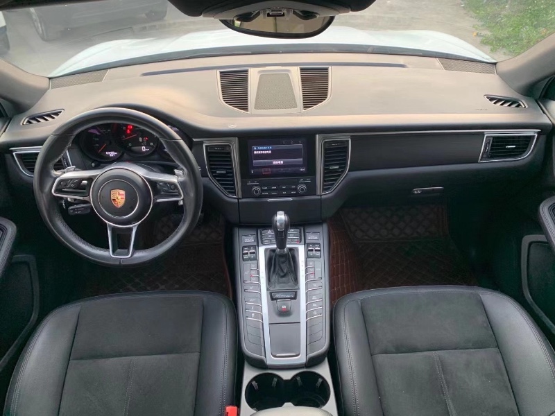 佛山16年保时捷Macan6