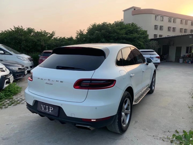 佛山16年保时捷Macan3