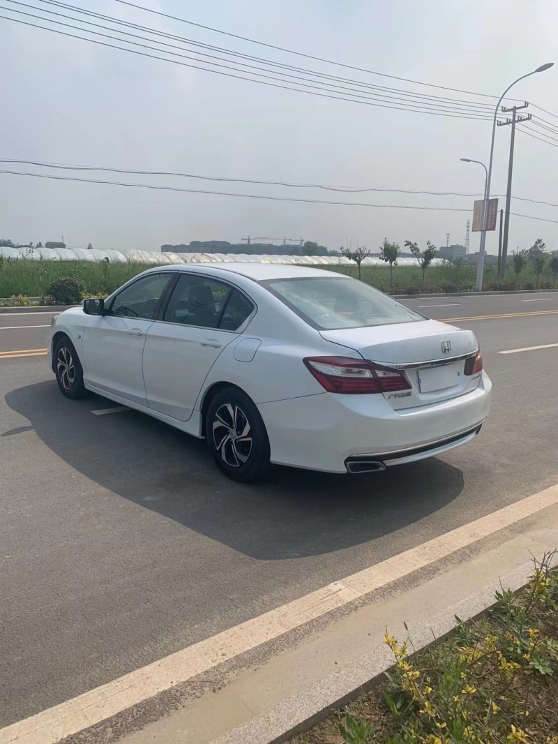 徐州16年本田雅阁5
