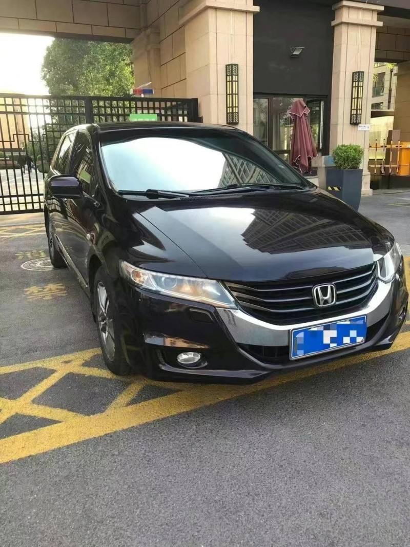 济宁11年本田奥德赛3