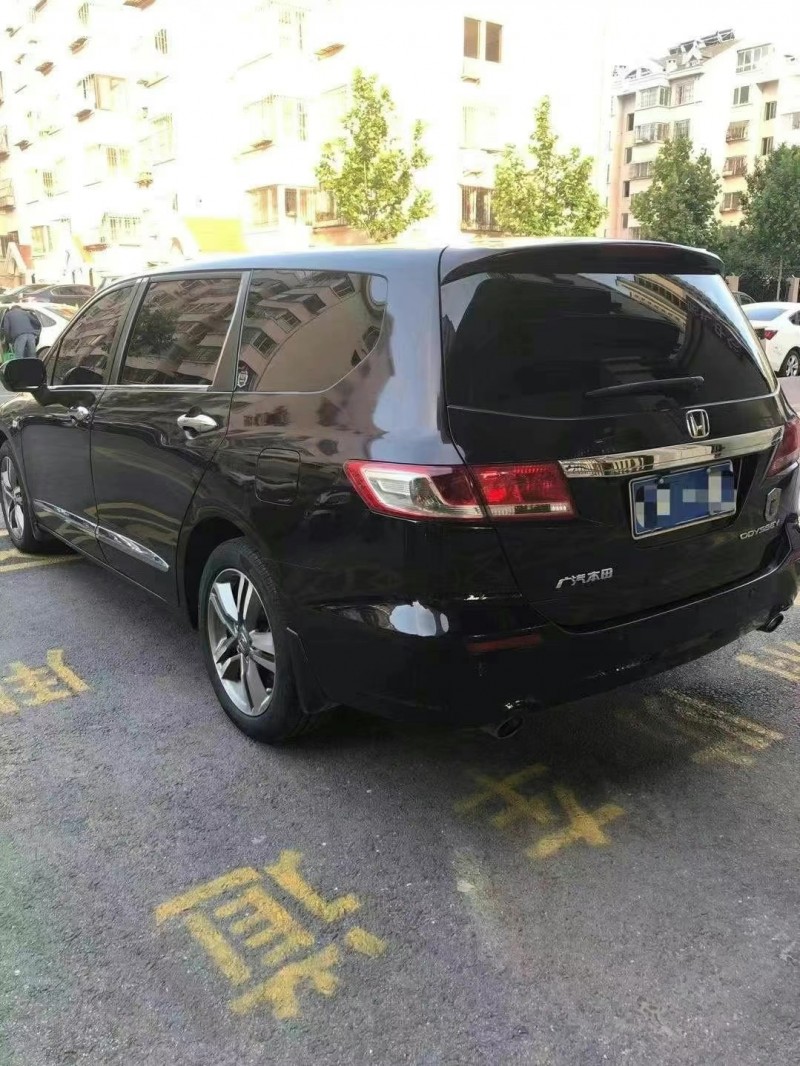 济宁11年本田奥德赛8