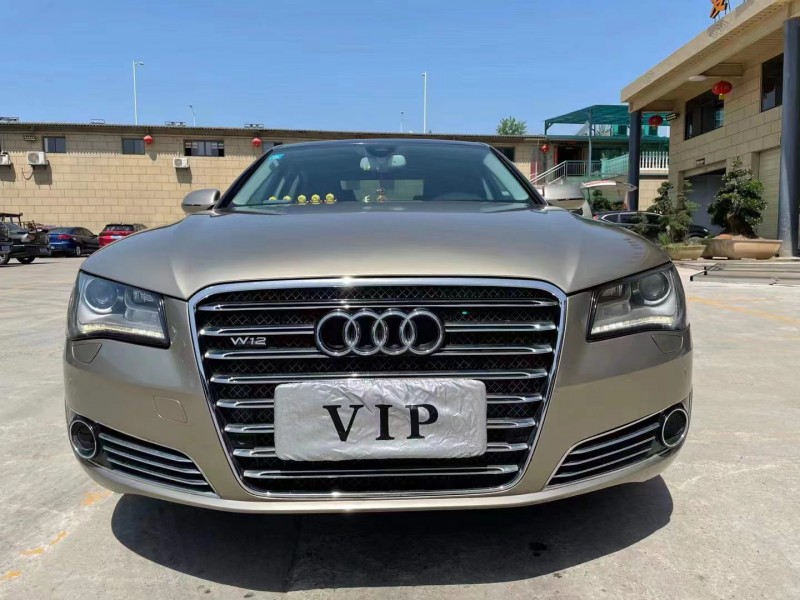 武汉12年奥迪A8L9