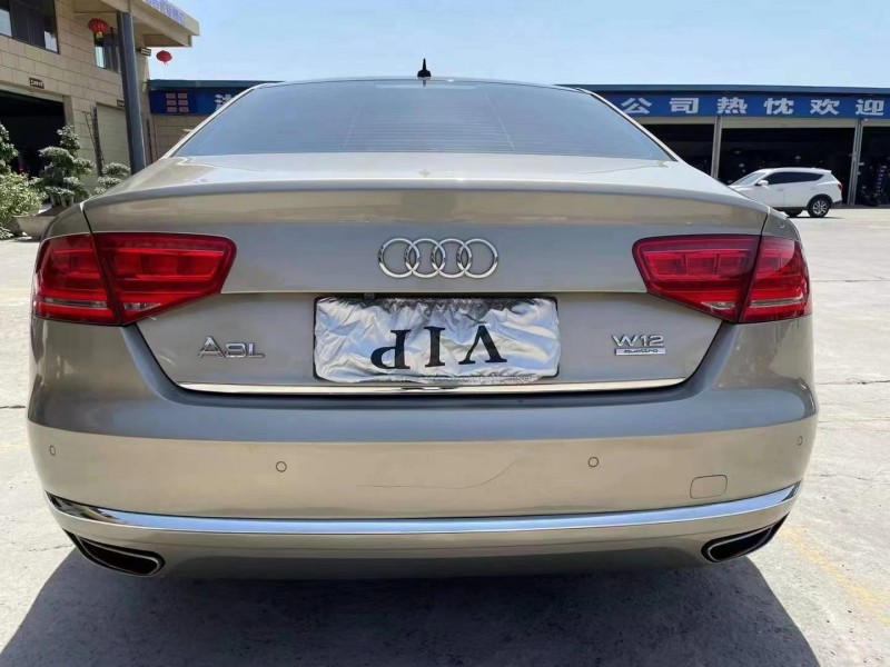 武汉12年奥迪A8L1