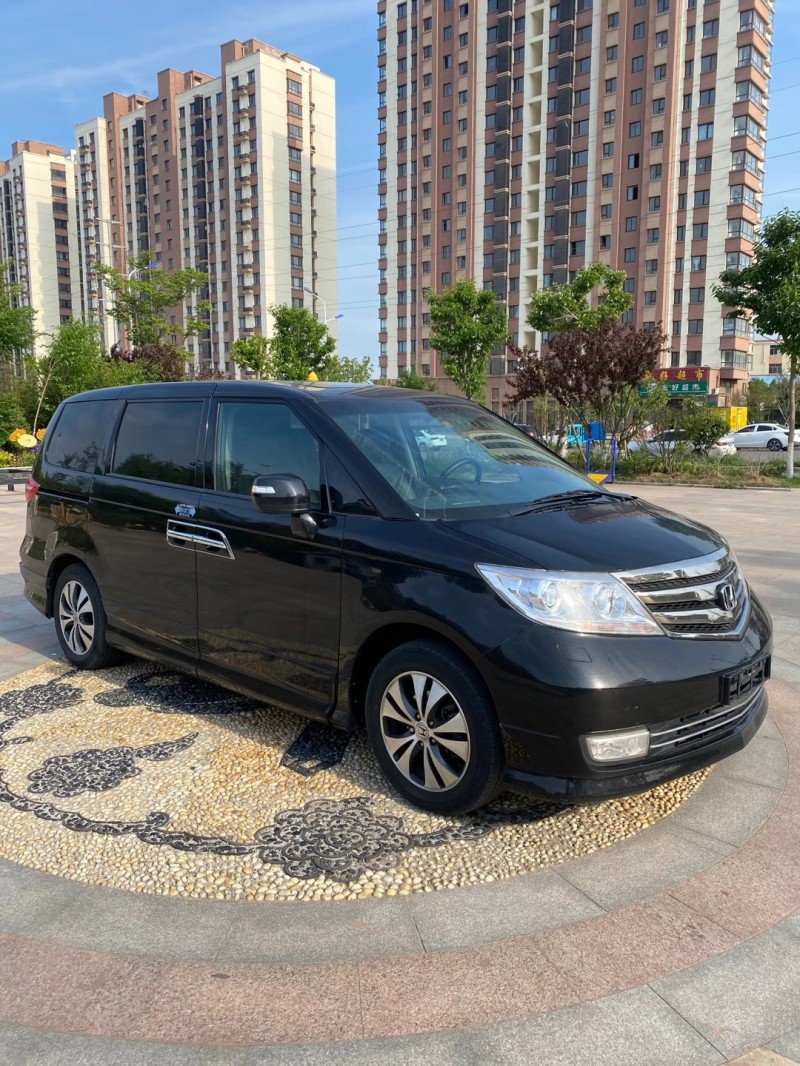 青岛13年本田艾力绅3