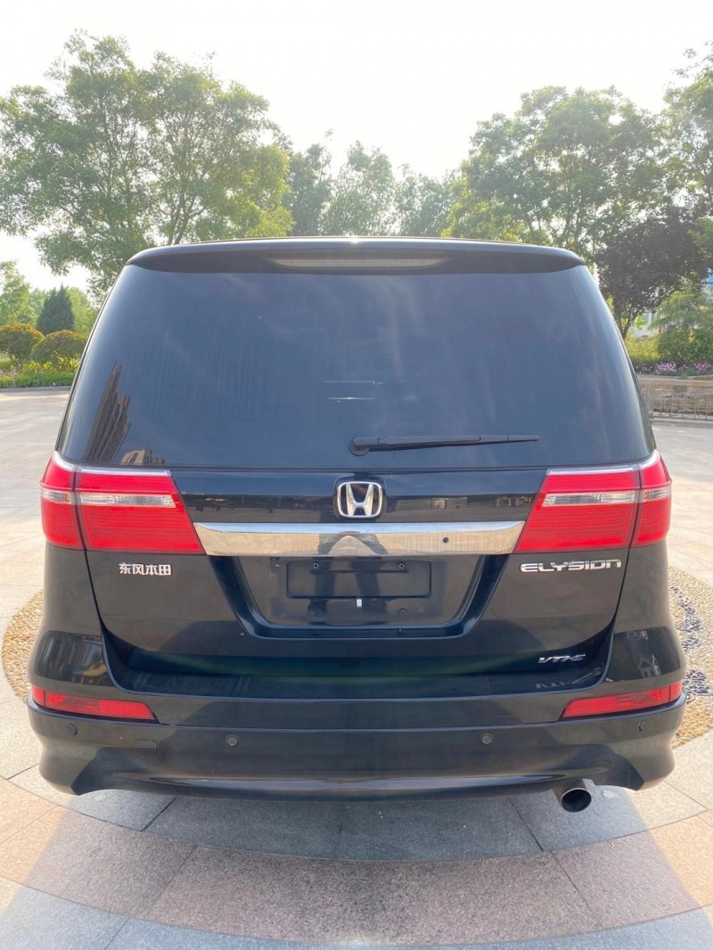 青岛13年本田艾力绅9