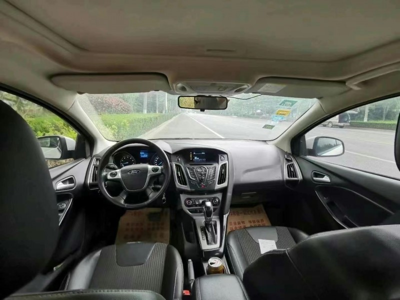 潍坊15年福特福克斯4