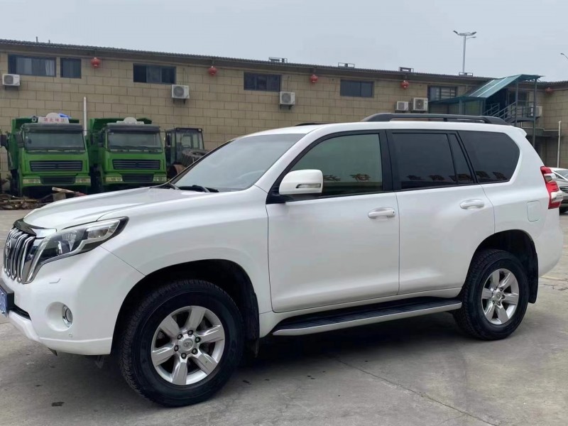 武汉14年丰田普拉多2