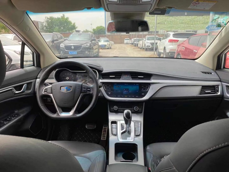 保定20年吉利帝豪GS6