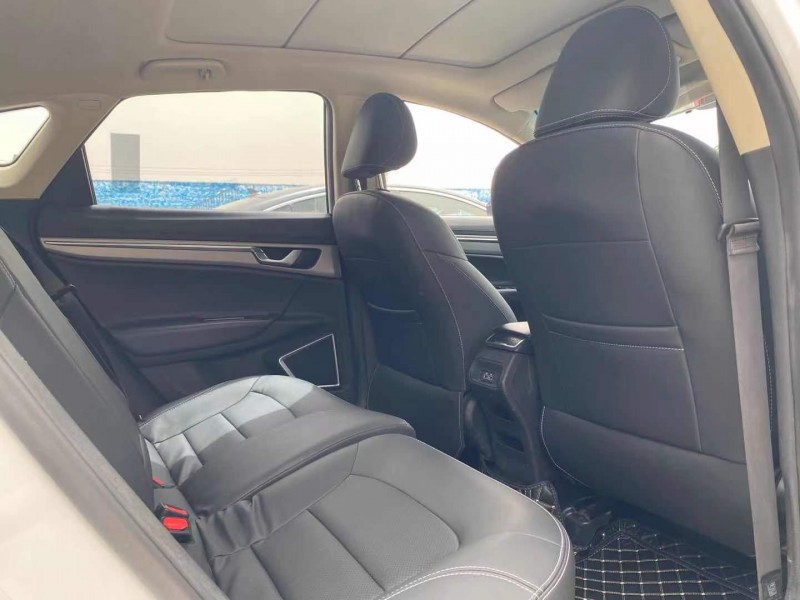 保定20年吉利帝豪GS5