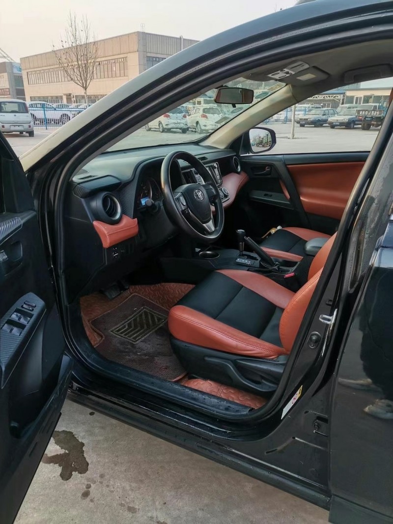 保定15年丰田RAV4荣放5