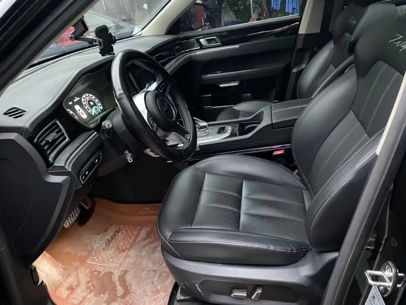 成都18年众泰T7004