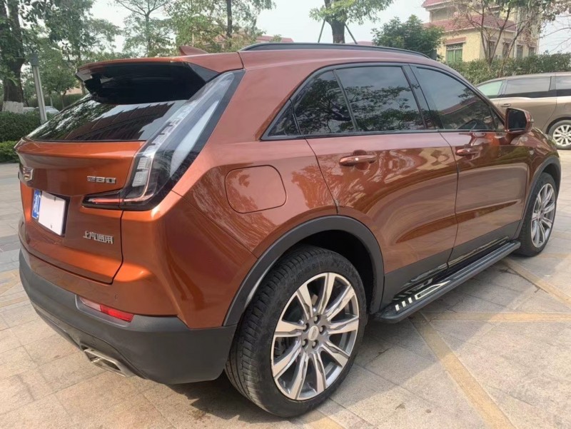 中山19年凯迪拉克XT46