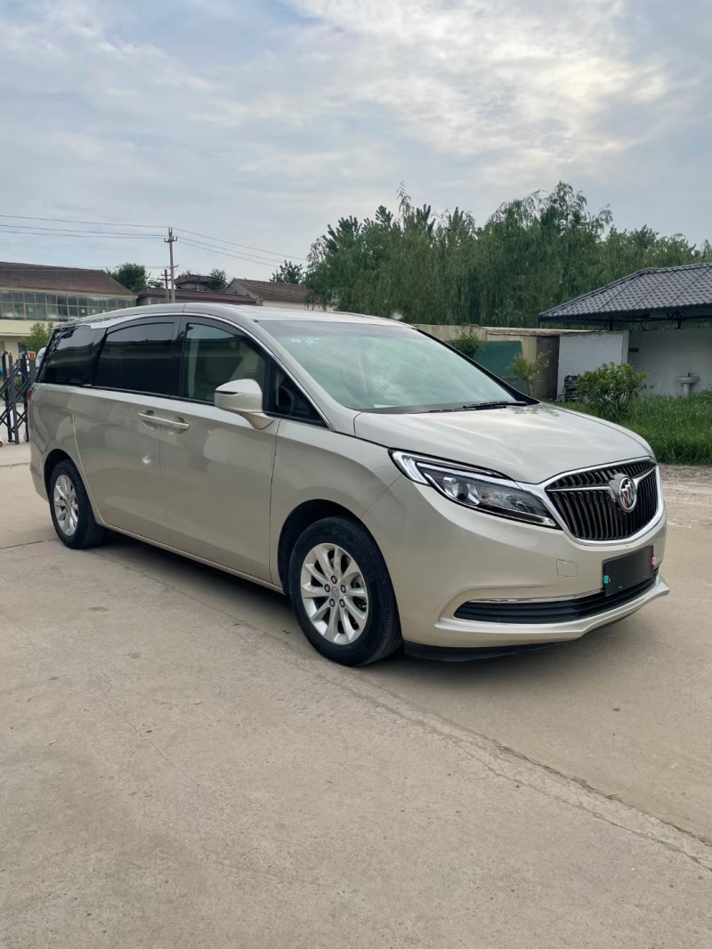 徐州19年别克GL82